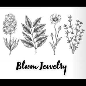 Meet your Posher, Ava